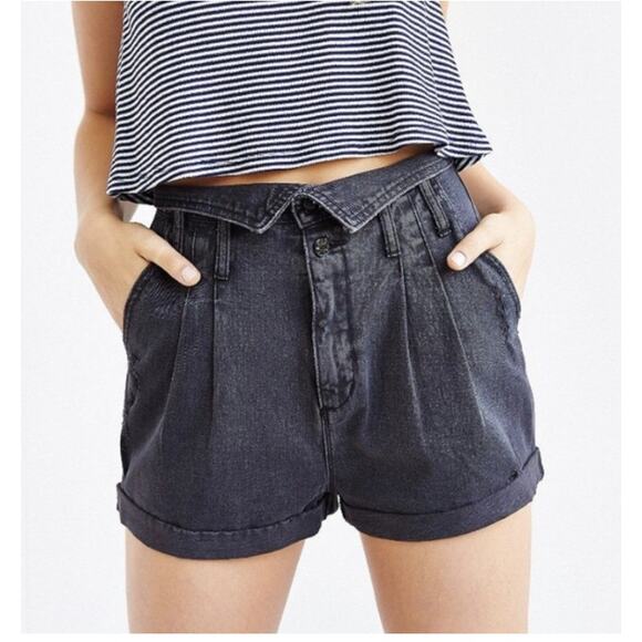 URBAN OUTFITTERS BDG BLACK HIGH WAIST FOLDOVER SHORTS SIZE 24 - Picture 1 of 7